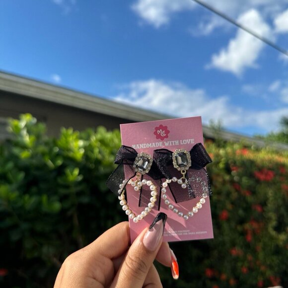 Pearl Heart Bow Earrings — Elegant Black Ribbon Dangle Cute Jewelry - Picture 3 of 5